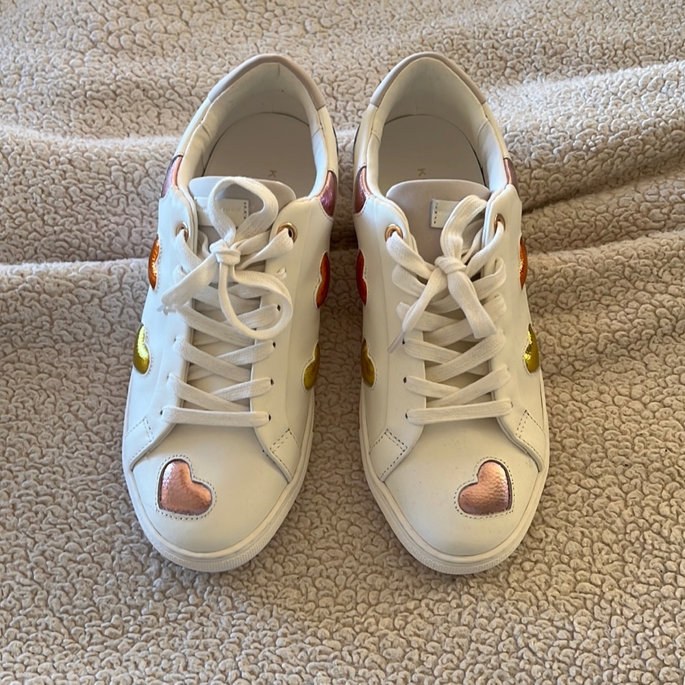 KURT GEIGER HEART SNEAKERS *PERFECT FOR ERAS TOUR* *LOVER ERA*